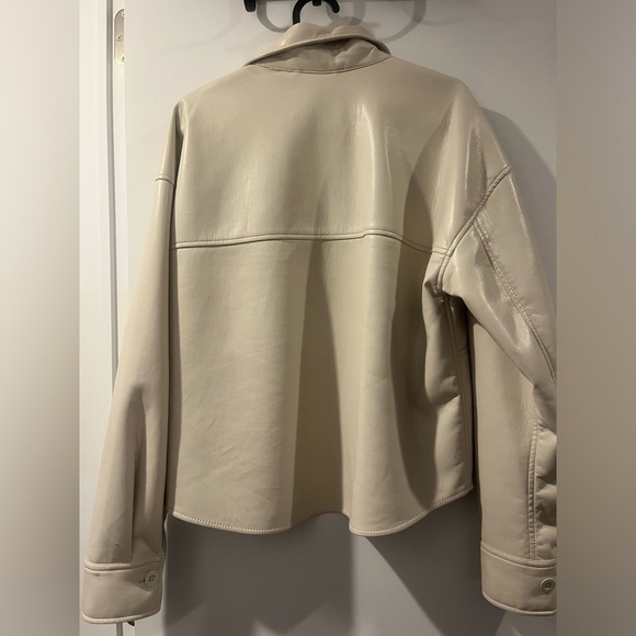 ARITZIA JACKET - Picture 3 of 4